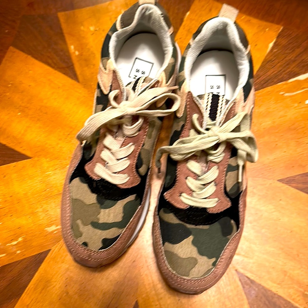 ShuShop Camo Athletic Sneakers in Green, Brown, Tan